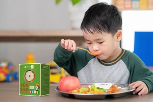 Có thành phần ngoài nguồn dinh dưỡng quý giá từ tổ yến, Yến Sào Nam Dược Kids còn được bổ sung thêm Lysine và Taurine giúp tăng cường sức khỏe cho trẻ nhỏ