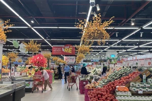 LOTTE Mart Nam Sài Gòn mở cửa hoạt động bình thường, bảo đảm an toàn mua sắm cho khách hàng