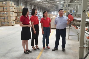 Đại diện Agribank đến thăm cơ sở sản xuất của Công ty Mikado Group tại Tiền Hải - Thái Bình