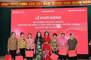 Đưa sản phẩm sơn mài truyền thống Duyên Thái ra thị trường bằng kênh thương mại điện tử