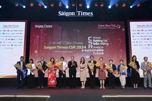 Dai-ichi Life Việt Nam nhận danh hiệu “Doanh nghiệp vì cộng đồng - Saigon Times CSR” lần thứ 6 liên tiếp