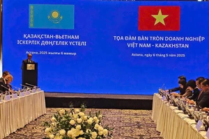 Đại diện Saigontourist Group phát biểu tại tọa đàm