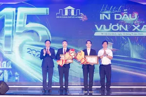 Tôn vinh các tập thể, cá nhân gắn bó, đồng hành và đóng góp cho sự phát triển của ngành trong suốt 15 năm