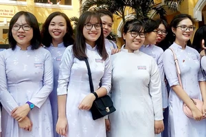 Tranh luận chuyện cho học sinh phổ thông nghỉ học thứ bảy, chủ nhật