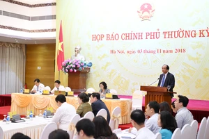 Họp báo Chính phủ tối 3-11