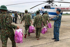  Không để người dân vùng lũ bị đói rét, không có chỗ ở, bệnh tật không được cứu chữa