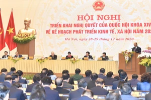 Hội nghị Chính phủ triển khai nhiệm vụ năm 2021 ngày 28-12. Ảnh: QUANG PHÚC