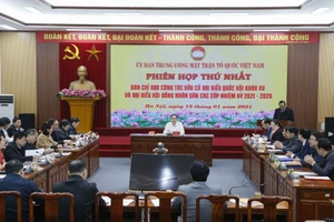 Hội nghị mặt trận ngày 13-1