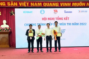 Hội nghị tổng kết chương trình “Tiếp sức mùa thi” năm 2022