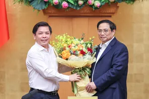 Chính phủ họp thường kỳ tháng 10, đánh giá cao đóng góp của nguyên Bộ trưởng Bộ GTVT