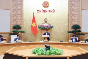  Phiên họp Chính phủ chuyên đề xây dựng pháp luật tháng 4 năm 2023. Ảnh: VIẾT CHUNG