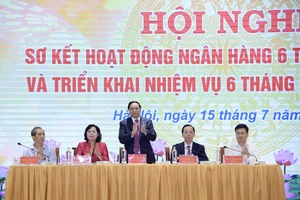 Tiếp tục kiểm soát chặt chẽ tín dụng vào các lĩnh vực tiềm ẩn rủi ro