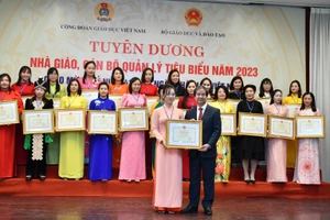 Tuyên dương 200 nhà giáo, cán bộ quản lý tiêu biểu năm 2023