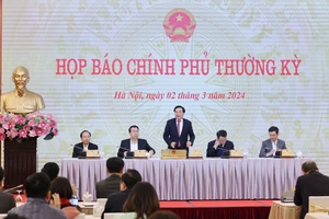 Quang cảnh buổi họp báo Chính phủ thường kỳ, chiều 2-3. Ảnh QUANG PHÚC