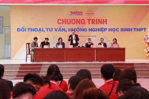 Ông Phạm Như Nghệ, Phó Vụ trưởng Vụ Giáo dục Đại học (Bộ GD-ĐT) chia sẻ thông tin tại chương trình