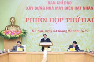 Thủ tướng Phạm Minh Chính chủ trì và phát biểu tại phiên họp thứ hai của Ban Chỉ đạo xây dựng nhà máy điện hạt nhân. Ảnh: VIẾT CHUNG