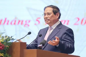 Thủ tướng yêu cầu giải quyết xong các yêu cầu, khó khăn của doanh nghiệp trong vòng 2 tuần. Ảnh: VIẾT CHUNG