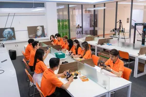 Trường Đại học FPT tặng hơn 100 tỷ đồng học bổng dành cho sinh viên vào trường