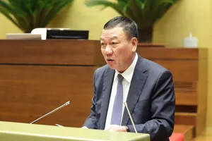 Tổng Thanh tra Chính phủ Đoàn Hồng Phong phát biểu giải trình, làm rõ một số vấn đề đại biểu Quốc hội nêu, chiều 5-12. Ảnh: QUANG PHÚC