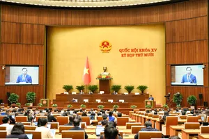 Phiên họp Quốc hội sáng 8-12. Ảnh: VIẾT CHUNG