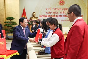 Sớm có giải pháp đột phá để phát hiện, bồi dưỡng, sử dụng và đãi ngộ nhân tài trẻ