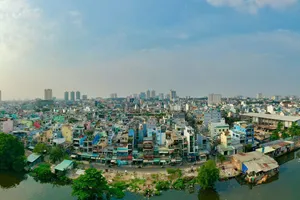 Sở Xây dựng TPHCM dự báo trong năm 2025, giá bất động sản có thể tăng nhẹ ở một số phân khúc. Ảnh: HOÀNG HÙNG