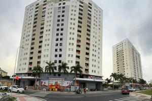 Chung cư Tín Phong, phường Đông Hưng Thuận, TPHCM hơn 10 năm vẫn chưa được cấp sổ hồng. Ảnh: THANH HIỀN