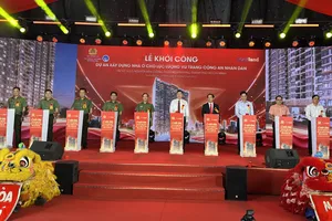 Lễ khởi công dự án xây dựng nhà ở cho lực lượng vũ trang Công an nhân dân tại địa chỉ 165/5 đường Nguyễn Văn Luông, phường Bình Phú, TPHCM. Ảnh: THANH HIỀN