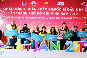 Đoàn khách quốc tế đầu tiên “xông đất” TPHCM năm mới 2019