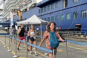 3.000 du khách tàu biển quốc tế tham quan TPHCM