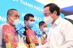 Bí thư Thành ủy TPHCM Nguyễn Văn Nên: Trân trọng tri ân các tài xế kiên cường, quả cảm trong cuộc chiến với Covid-19