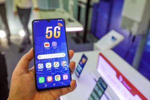 VinSmart chính thức ra mắt điện thoại 5G