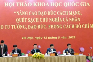 Nâng cao đạo đức cách mạng, quét sạch chủ nghĩa cá nhân theo tư tưởng, đạo đức, phong cách Hồ Chí Minh