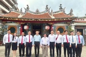 中国驻胡志明市总领事唐立到访福建二府会馆