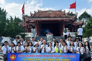 “民运巧手”代表团赴南部西区参加溯源之旅。