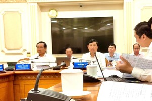 12月18日下午的工作会议。