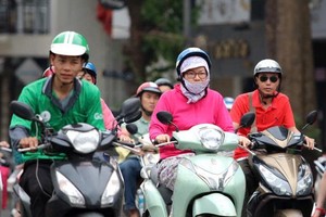 增强的冷空气使多地天气明显转寒。