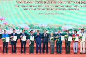 Hà Nội vinh danh 10 “Công dân Thủ đô ưu tú” năm 2023