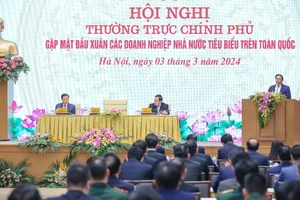 Thủ tướng Phạm Minh Chính chủ trì và phát biểu tại hội nghị. Ảnh VIẾT CHUNG