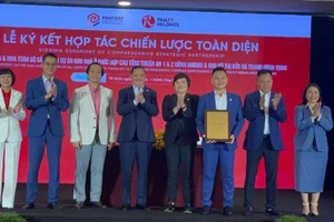 Lễ ký kết hợp tác