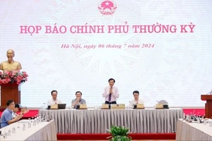 Văn phòng Chính phủ họp báo thường kỳ tháng 6. Ảnh: VIẾT CHUNG