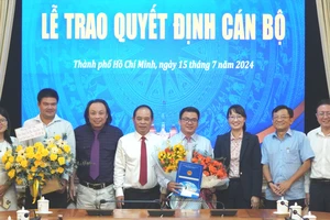 UBND TPHCM tổ chức lễ trao quyết định bổ nhiệm Phó Tổng Biên tập Tạp chí Giáo dục TPHCM