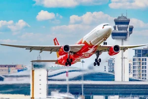 Nhận thông báo chuyến bay Vietjet nhanh chóng, tự động qua Zalo và WhatsApp