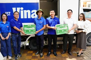 Vinamilk hỗ trợ người dân vùng bão lũ khu vực phía Bắc