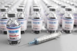 Rất nhiều vụ kiện tại tòa án Mỹ liên quan đến Pfizer, BioNTech và Moderna về tiền bản quyền sáng chế cho công nghệ được sử dụng trong sản xuất vaccine Covid-19. Ảnh: Insurance Journal