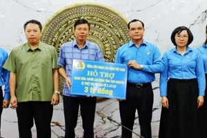 Công đoàn cơ sở hỗ trợ lao động khó khăn 500.000 đồng/người dịp Tết Ất Tỵ