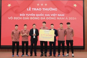 LPBank trao thưởng 5 tỷ đồng, đồng hành cùng Đội tuyển Bóng đá Việt Nam đăng quang ngôi vô địch Đông Nam Á