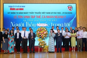 Trao giải 7 tác phẩm xuất sắc về người thầy thuốc 