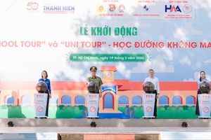 Các đơn vị khởi động chuỗi chương trình “School Tour”, “Uni Tour” - Học đường không ma túy.