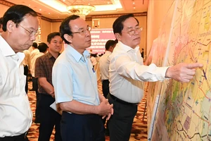 Bí thư Thành ủy TPHCM Nguyễn Văn Nên: Mục tiêu cao nhất là xây dựng TPHCM mới trở thành siêu đô thị hiện đại